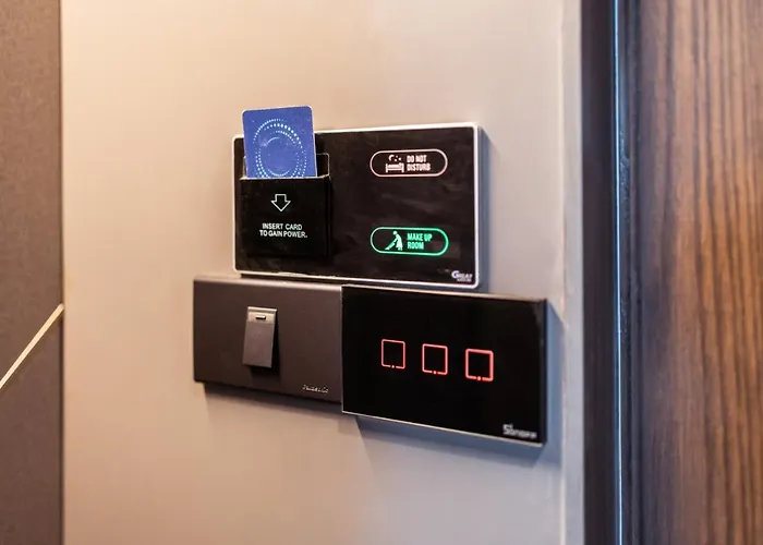 The One Smart Living Hotell 4*